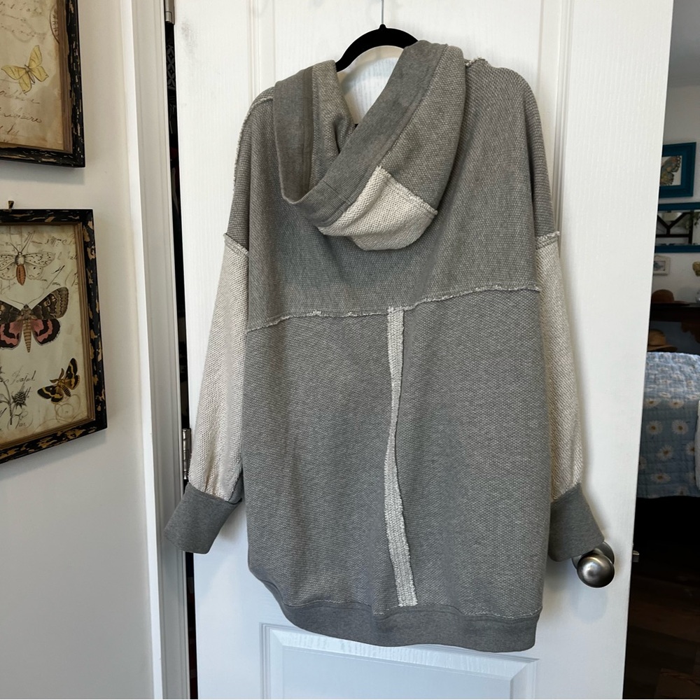 Free People Forever Yours Oversized Two-Tone Gray Hoodie Size Medium - Picture 8 of 12